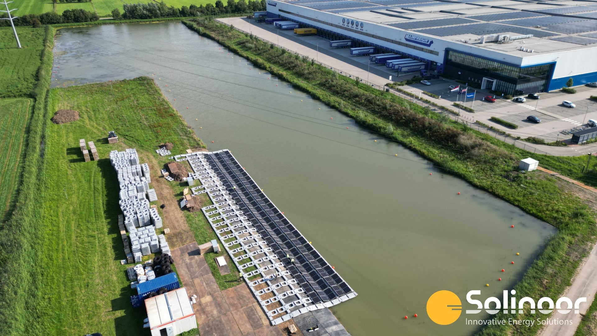 Overzicht bouwlocatie drijvende zonnepark Zaltbommel in Gelderland - Solinoor