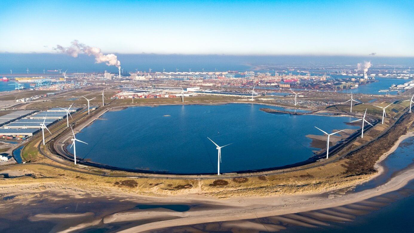 Drijvend zonnepark op de Slufter, Maasvlakte Rotterdam