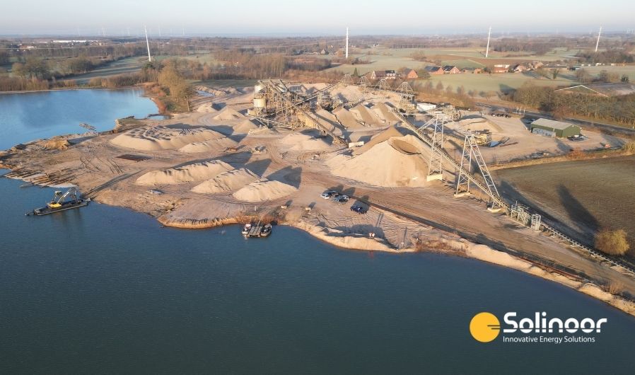 Overzicht bouwlocatie drijvende zonnepark Zaltbommel in Gelderland - Solinoor